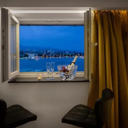 Top Rooms Apartmán *