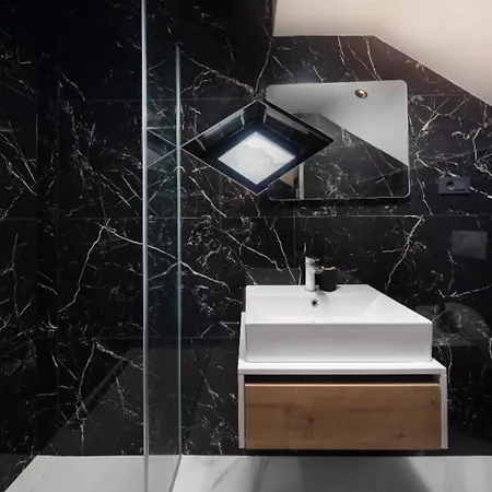 Top Rooms Apartmán *