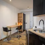 Top Rooms Split