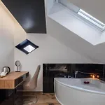Top Rooms *