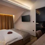 Top Rooms * Split