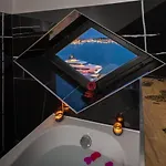 Apartment Top Rooms Split