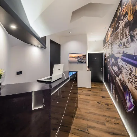 Top Rooms Apartment Split