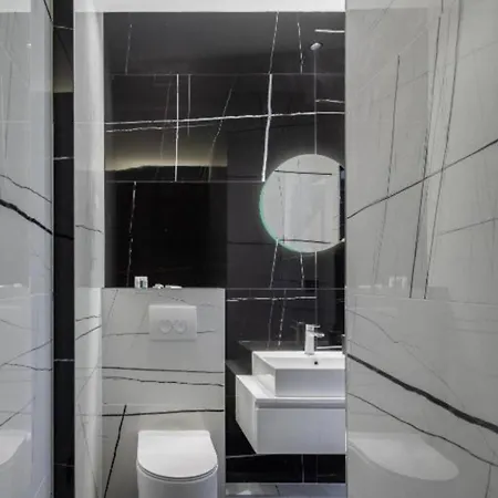 Apartment Top Rooms Split