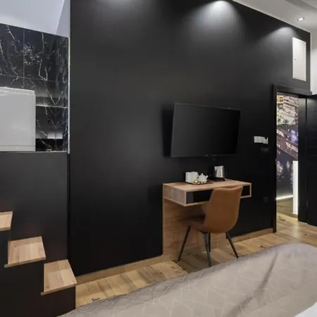 Top Rooms *