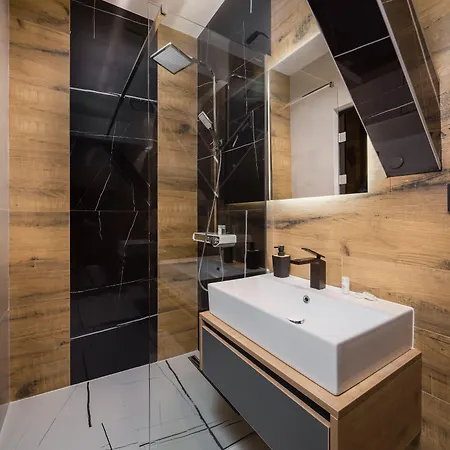 Apartament Top Rooms *