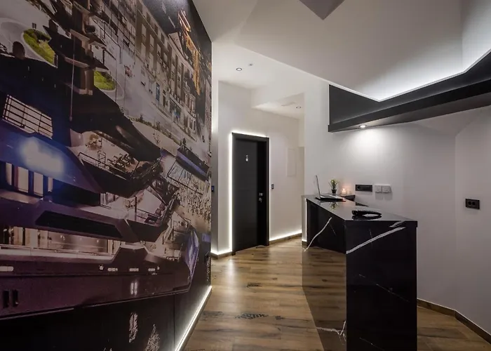 Top Rooms