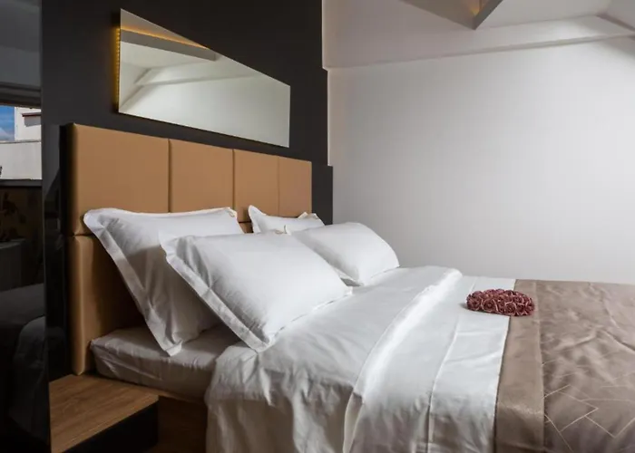 Top Rooms