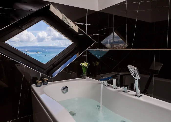 Top Rooms