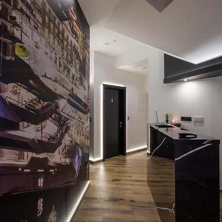 Top Rooms