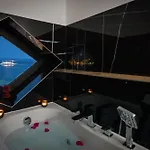 Top Rooms *